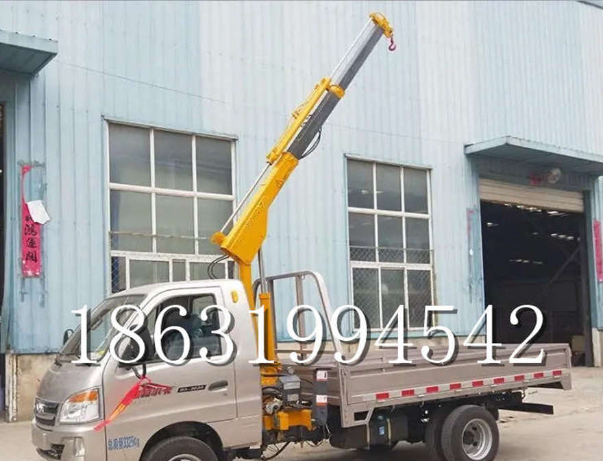 连山区随车吊机随车吊机多少钱仓库小型绞盘车载吊机多少钱全电动液压吊机